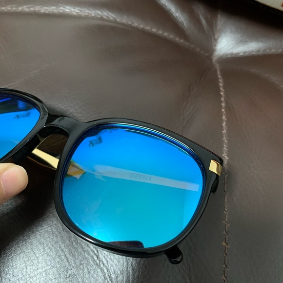 WILDFOX Geena Mirrored Square Sunglasses - Picture 6 of 7